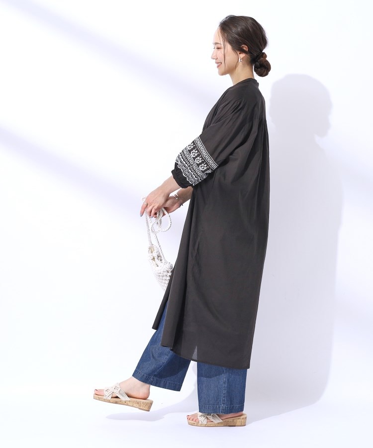 シューラルー(SHOO・LA・RUE)の【洗える/インド綿100％】ふわっと広がる お袖刺繍ワンピース7