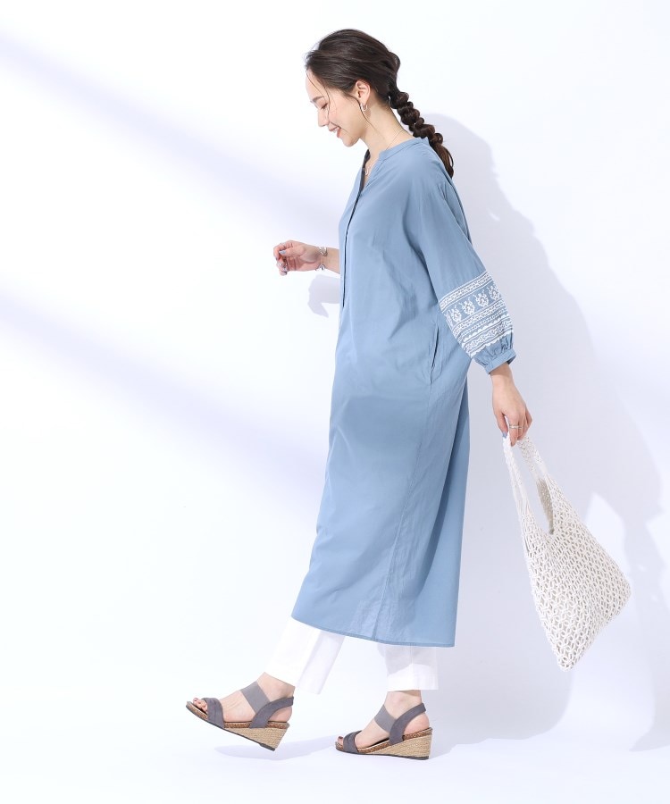 シューラルー(SHOO・LA・RUE)の【洗える/インド綿100％】ふわっと広がる お袖刺繍ワンピース17