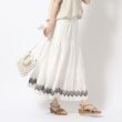 シューラルー(SHOO・LA・RUE)のふわっと揺れる インド綿 ティアード刺繍スカート2