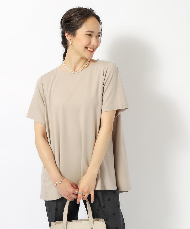 シューラルー(SHOO・LA・RUE)の【UV】後ろ姿で魅せる とろみバックデザイントップス9