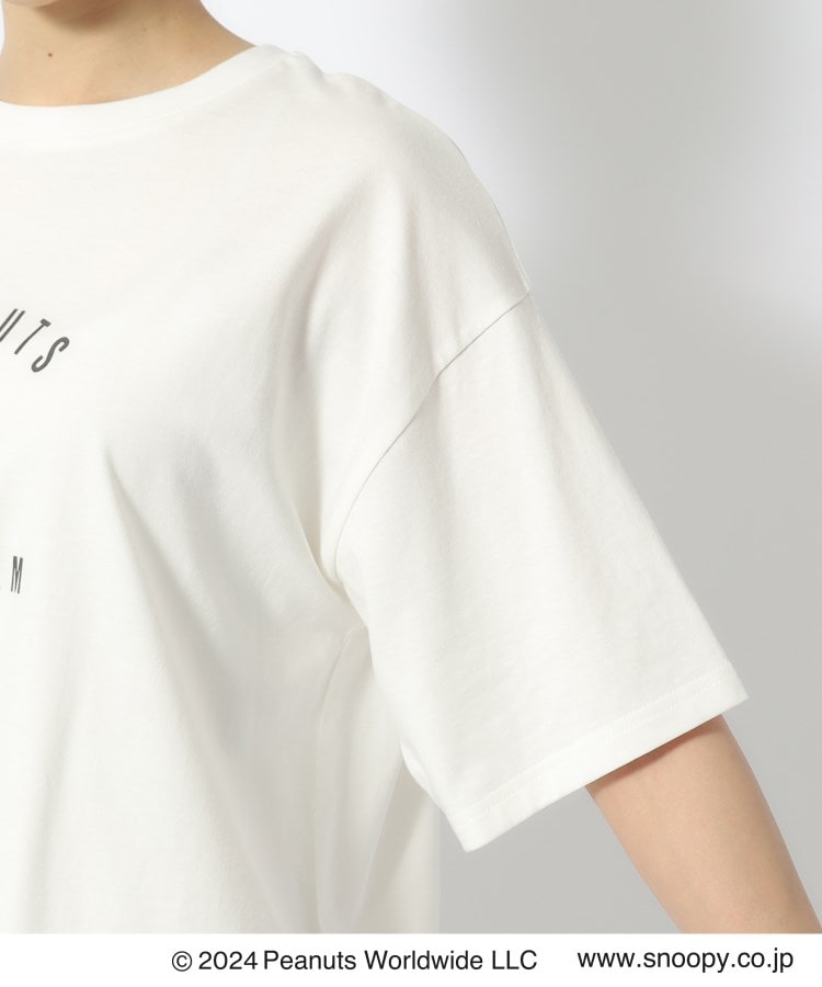 シューラルー(SHOO・LA・RUE)の【PEANUTS】別注 接触冷感グラフィックTシャツ37