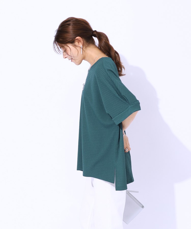 シューラルー(SHOO・LA・RUE)の【涼やかリラクシー】アウトで決まる 5分袖ドルマントップス2