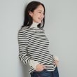 シューラルー(SHOO・LA・RUE)の【高レビュー/洗える/S-3L】ちくちくしにくい なめらか リブタートルニット ホワイト×ブラック(303)