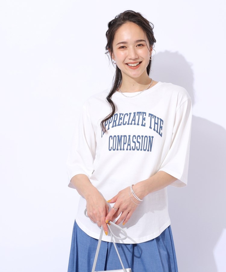 シューラルー(SHOO・LA・RUE)の【洗える/綿100%/プチプラ】アウトも決まる ラウンドヘム プリントTシャツ5