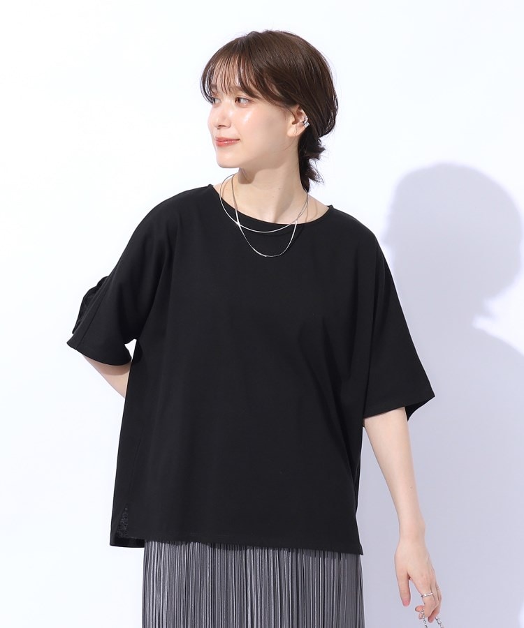 シューラルー(SHOO・LA・RUE)の【洗える】バックフリルで差をつける ドルマンTシャツ7