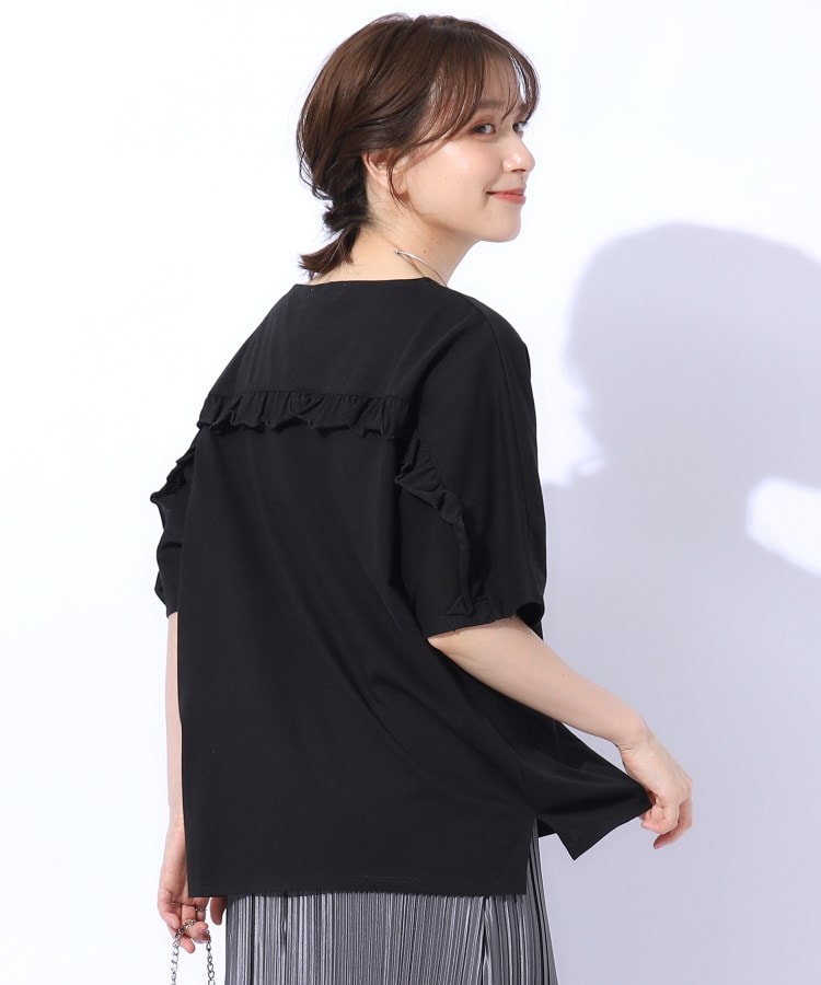 シューラルー(SHOO・LA・RUE)の【洗える】バックフリルで差をつける ドルマンTシャツ ブラック(019)