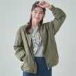 シューラルー(SHOO・LA・RUE)のさっと羽織ってこなれ見え 襟元リブドロストブルゾン オリーブグリーン(026)