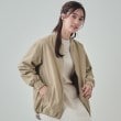 シューラルー(SHOO・LA・RUE)のさっと羽織ってこなれ見え 襟元リブドロストブルゾン ベージュ(052)