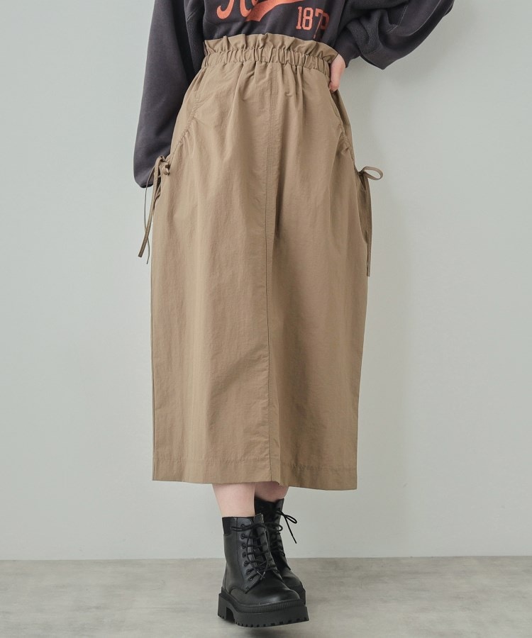 シューラルー(SHOO・LA・RUE)の【洗える】ドロストリボン ナイロンスカート モカブラウン(042)