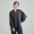 シューラルー(SHOO・LA・RUE)のオンオフ使える バックシャーリングブラウス1