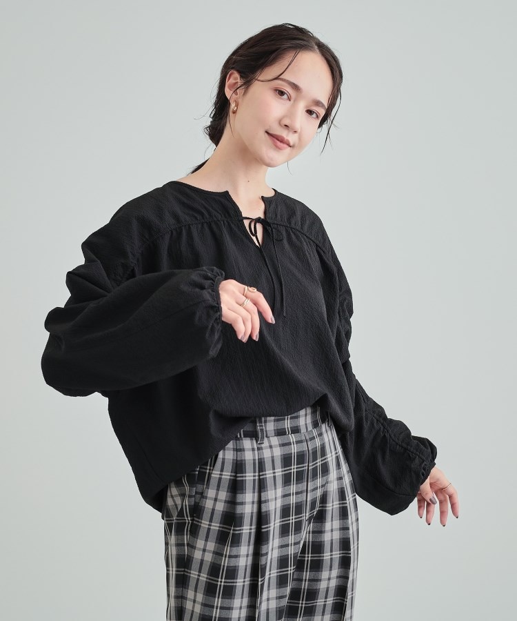 シューラルー(SHOO・LA・RUE)の【S-LL】ぽこぽこシャーリングブラウス1