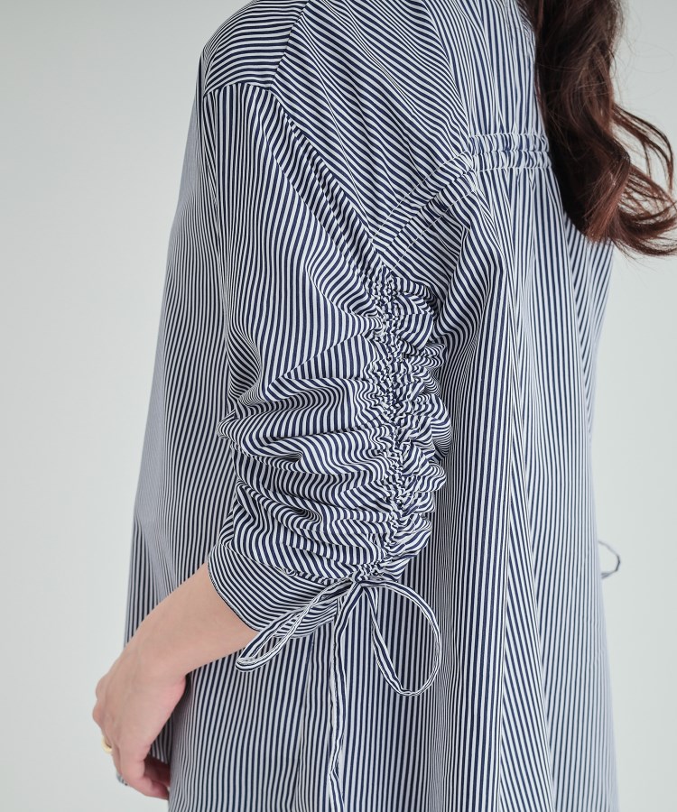 シューラルー(SHOO・LA・RUE)の【S-LL】1枚で主役になる バックシャーリングシャツ28