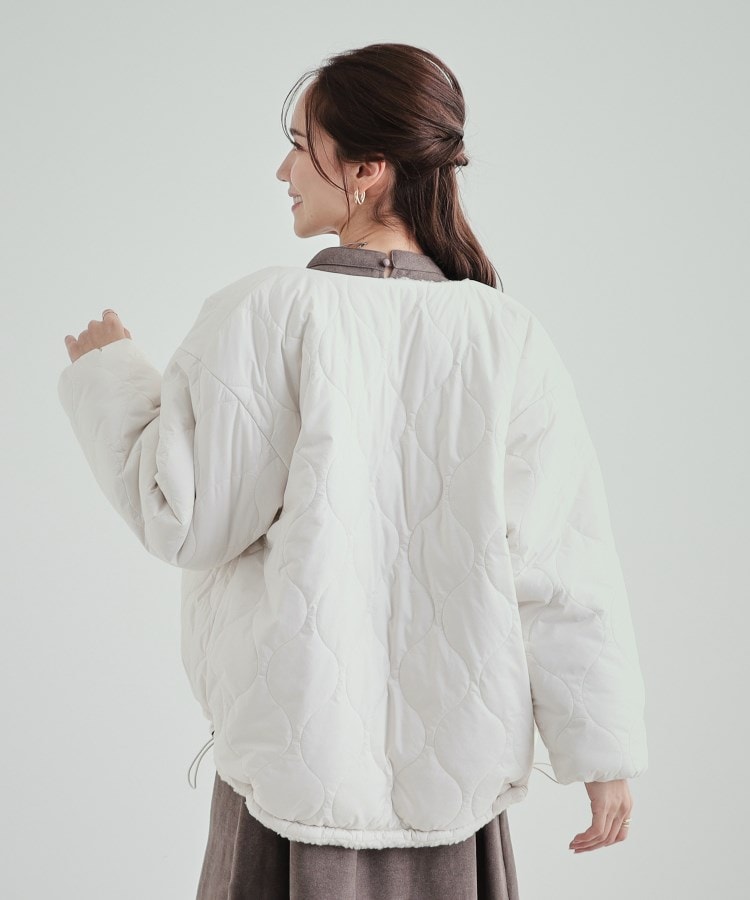 シューラルー(SHOO・LA・RUE)の【S-LL/リバーシブル】首まわりすっきり ボア×キルト ノーカラーブルゾン4