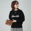 シューラルー(SHOO・LA・RUE)の【洗える/S-LL/ちくちくしにくい】優しい風合いの もこもこロゴニット ブラック(019)