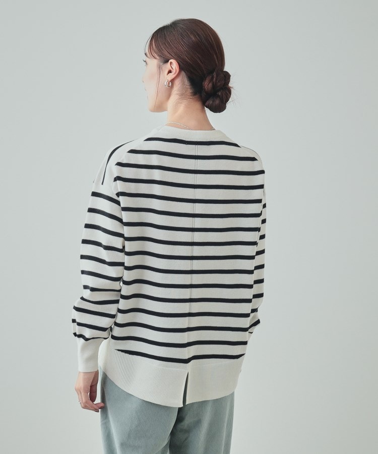 シューラルー(SHOO・LA・RUE)の【洗える/毛玉レス】インせず着られる　大人の抜け感　バックスリットニット17