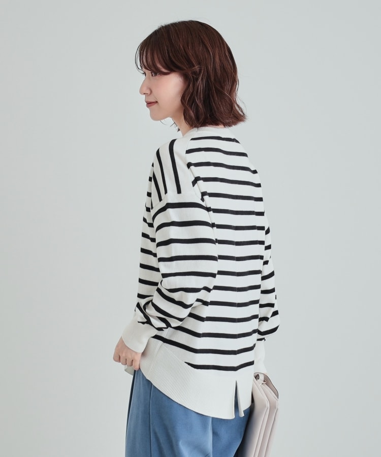 シューラルー(SHOO・LA・RUE)の【洗える/毛玉レス】インせず着られる　大人の抜け感　バックスリットニット19