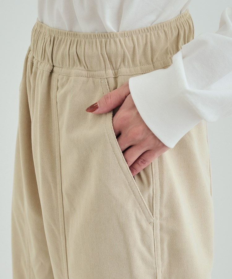 シューラルー(SHOO・LA・RUE)の【洗える】脚のラインを拾いにくいマイクロコール バレルパンツ13