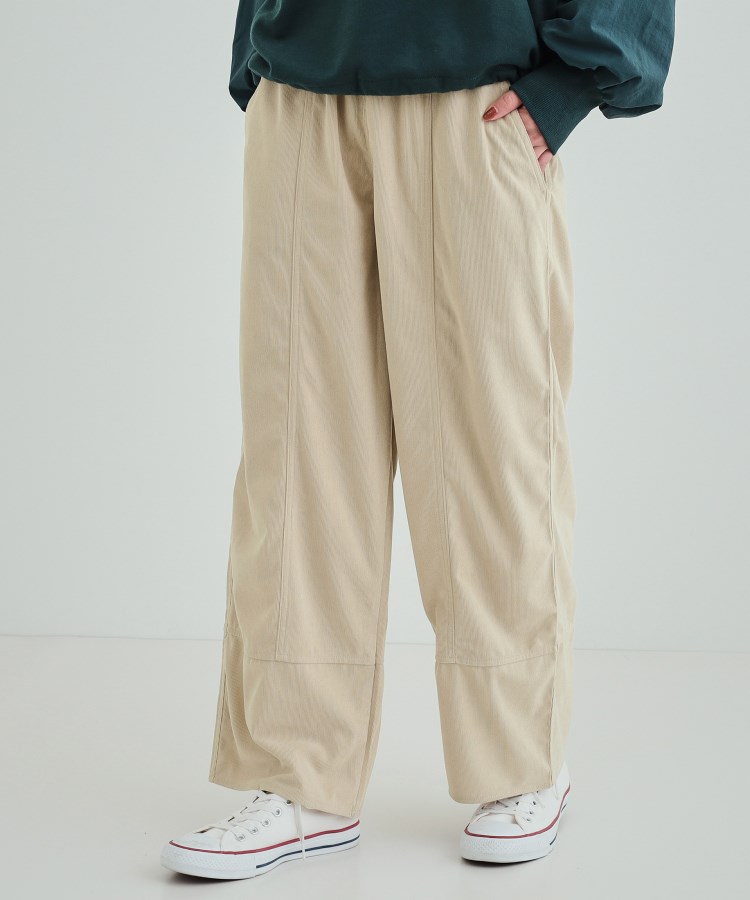 シューラルー(SHOO・LA・RUE)の【洗える】脚のラインを拾いにくいマイクロコール バレルパンツ アイボリー(004)