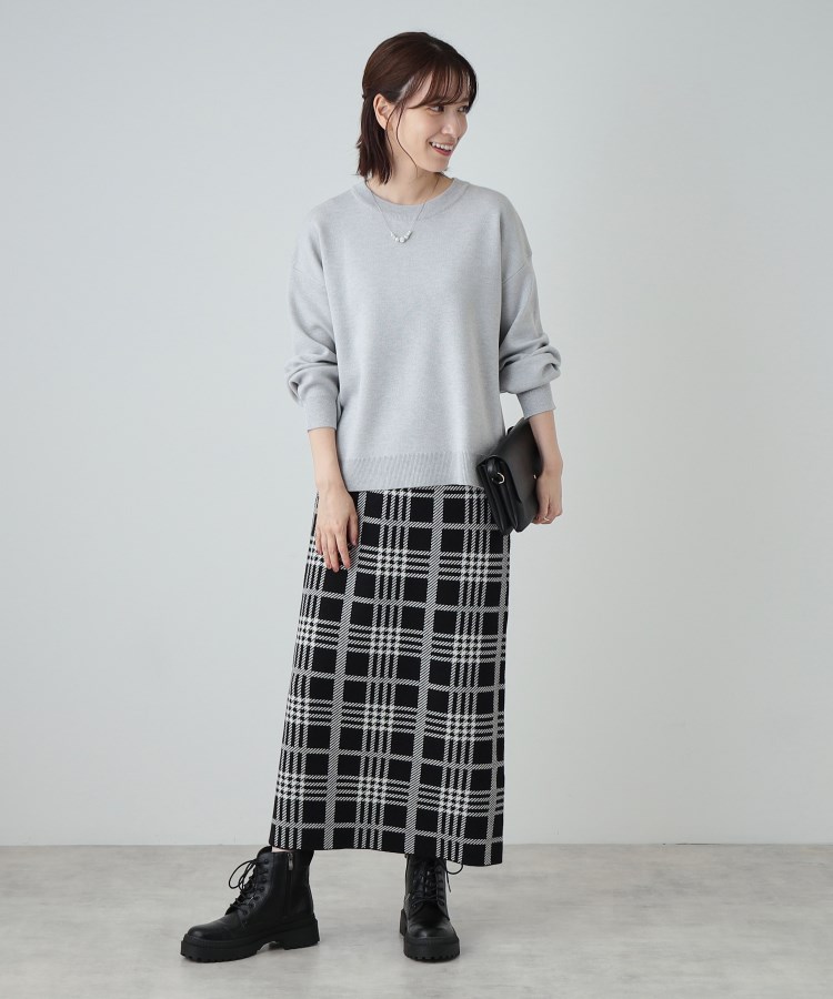 シューラルー(SHOO・LA・RUE)の【洗える/S-LL】シンプルながら華やか ラメ入りスウェットライクニット11