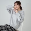 シューラルー(SHOO・LA・RUE)の【洗える/S-LL】シンプルながら華やか ラメ入りスウェットライクニット グレー(012)