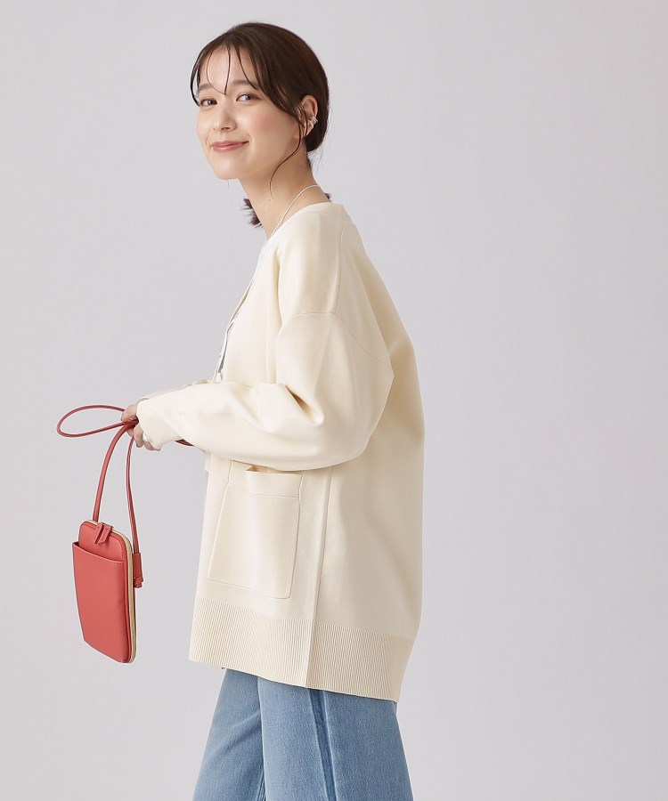 シューラルー(SHOO・LA・RUE)の軽くて柔らかい スポンディッシュ Vネックカーディガン17
