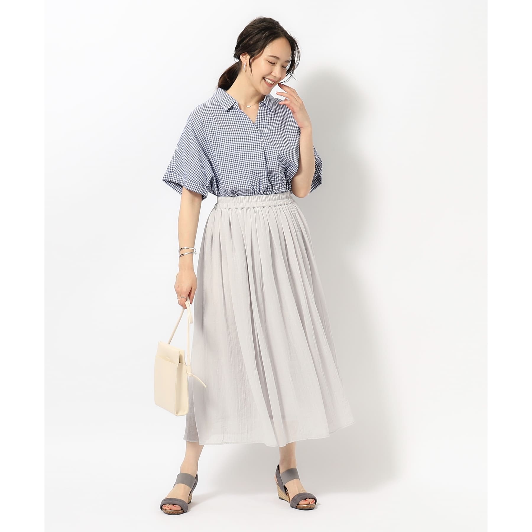 シューラルー(SHOO・LA・RUE)の【歩くたび揺れる】上品な透け感カラーボイルスカート35