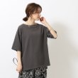 シューラルー(SHOO・LA・RUE)の【洗える】大人が一枚で着こなしやすい さらっとコットン五分袖Tシャツ1