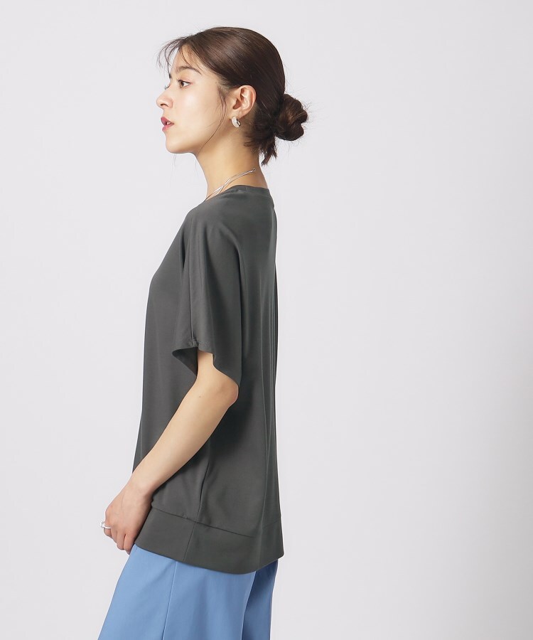 シューラルー(SHOO・LA・RUE)の【UV/体型カバー】すっきり見え とろみ 裾切り替えトップス2