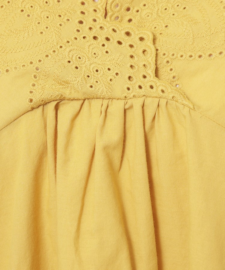 シューラルー(SHOO・LA・RUE)の【体型カバー/コットン100%】5分袖 スカラップレース刺繍ブラウス24