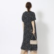 シューラルー(SHOO・LA・RUE)の首元をすっきり見せてくれる プリントワンピース11