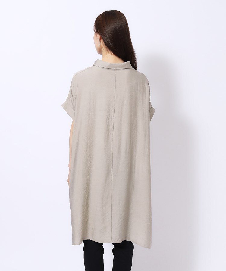 シューラルー(SHOO・LA・RUE)の【洗える/体型カバー】スキッパーシャツチュニック25