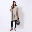 シューラルー(SHOO・LA・RUE)の【洗える/体型カバー】スキッパーシャツチュニック19