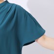 シューラルー(SHOO・LA・RUE)の【洗える/無理せずキレイ】オンオフ使える！タックスキッパーブラウス18