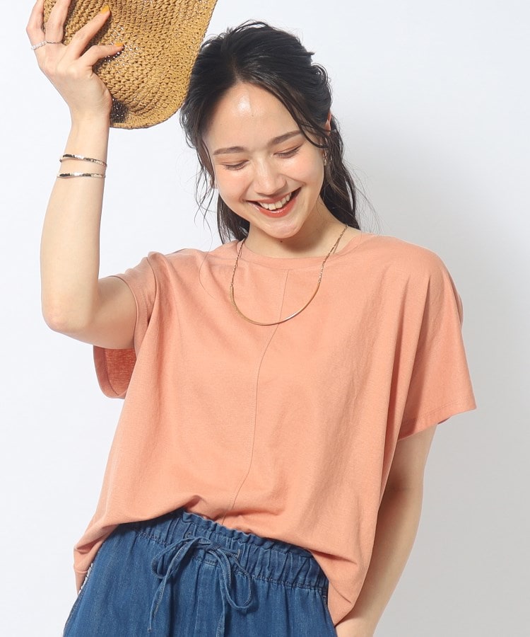 シューラルー(SHOO・LA・RUE)の【洗える】インでもアウトでも 裾タックデザイントップス ピンク(071)
