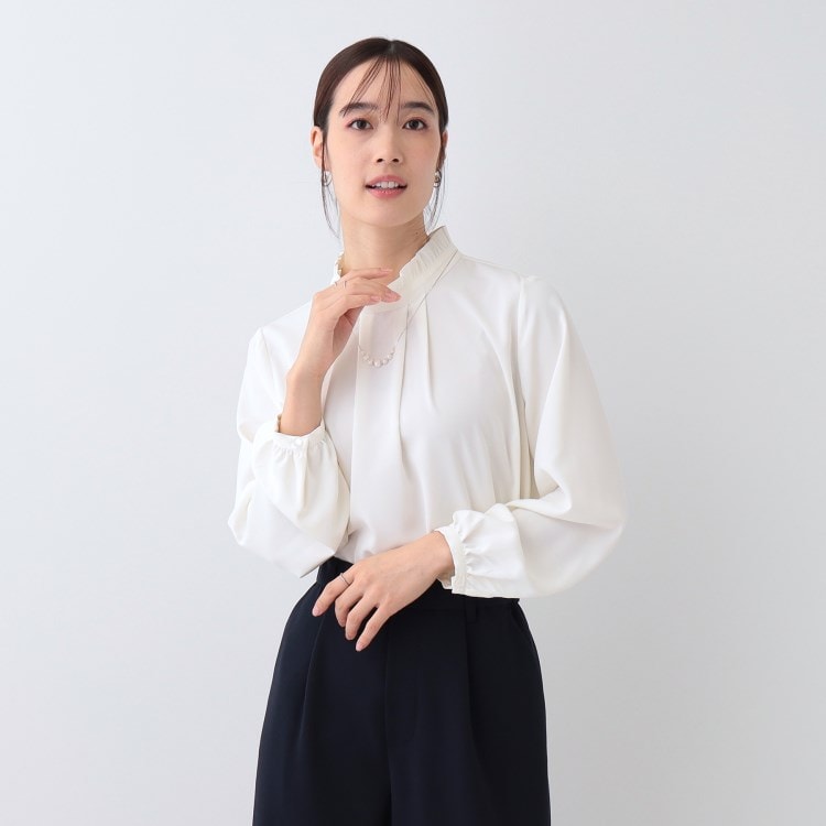 シューラルー(SHOO・LA・RUE)の【S-3L/洗える/セレモニー】さらり軽やか スタンドカラー フリルブラウス シャツ・ブラウス
