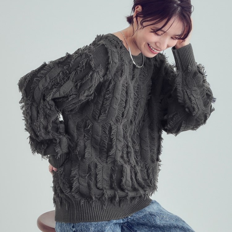 シューラルー(SHOO・LA・RUE)の【S-LL】一枚で主役級。フリンジが目を惹くゆるニット ニット/セーター