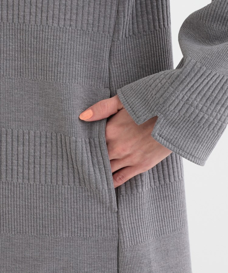 身体のラインをきれいにカバー お袖折り返しAラインチュニック