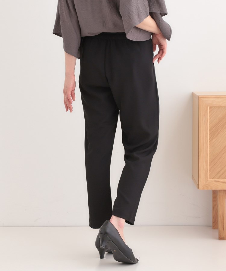 シューラルー(SHOO・LA・RUE)の【接触冷感】さらさらぷるん イージーテーパードパンツ2