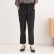 シューラルー(SHOO・LA・RUE)の【接触冷感】さらさらぷるん イージーテーパードパンツ1