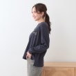 シューラルー(SHOO・LA・RUE)の【洗える/S-LL】一枚でもレイヤードでも グラフィック長袖Tシャツ14