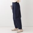 シューラルー(SHOO・LA・RUE)の【洗える/S-LL】脚のラインを拾いにくい 綿ツイルカーブパンツ2
