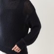 シューラルー(SHOO・LA・RUE)のさりげない凹凸感で表情豊か。ロールネックニット17