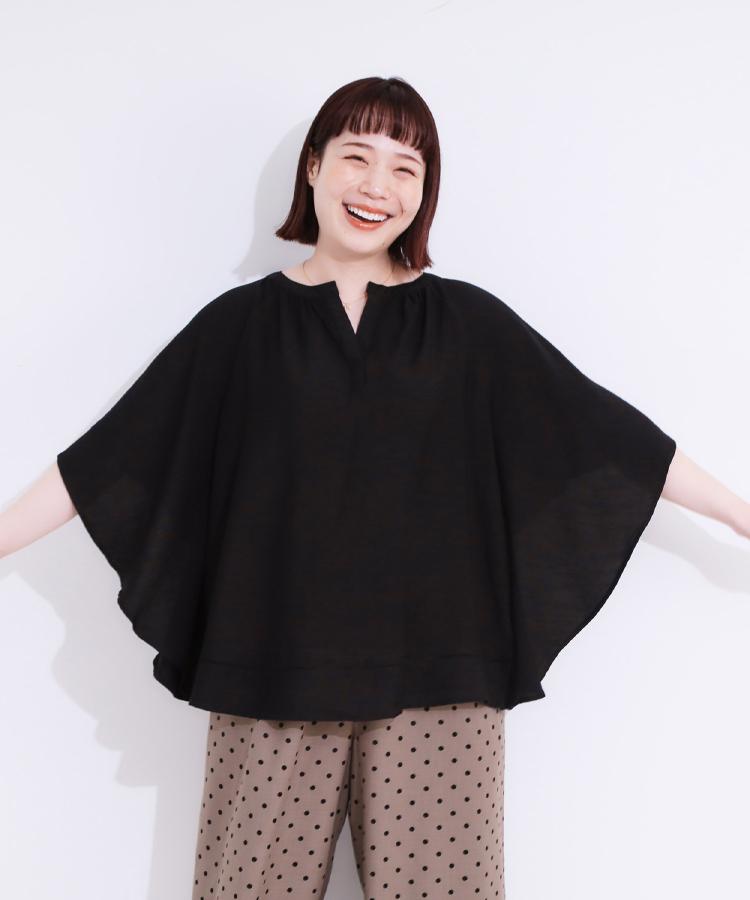 シューラルー(SHOO・LA・RUE)の【洗える/S-LL/接触冷感】涼しく体型カバー お袖フレア ドレープブラウス37