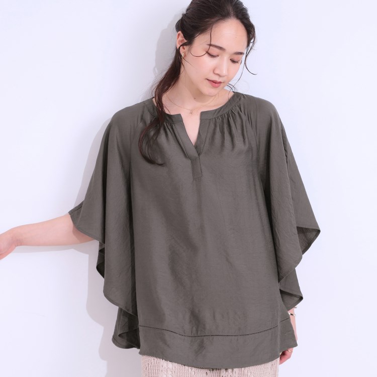 シューラルー(SHOO・LA・RUE)の【洗える/S-LL/接触冷感】涼しく体型カバー お袖フレア ドレープブラウス