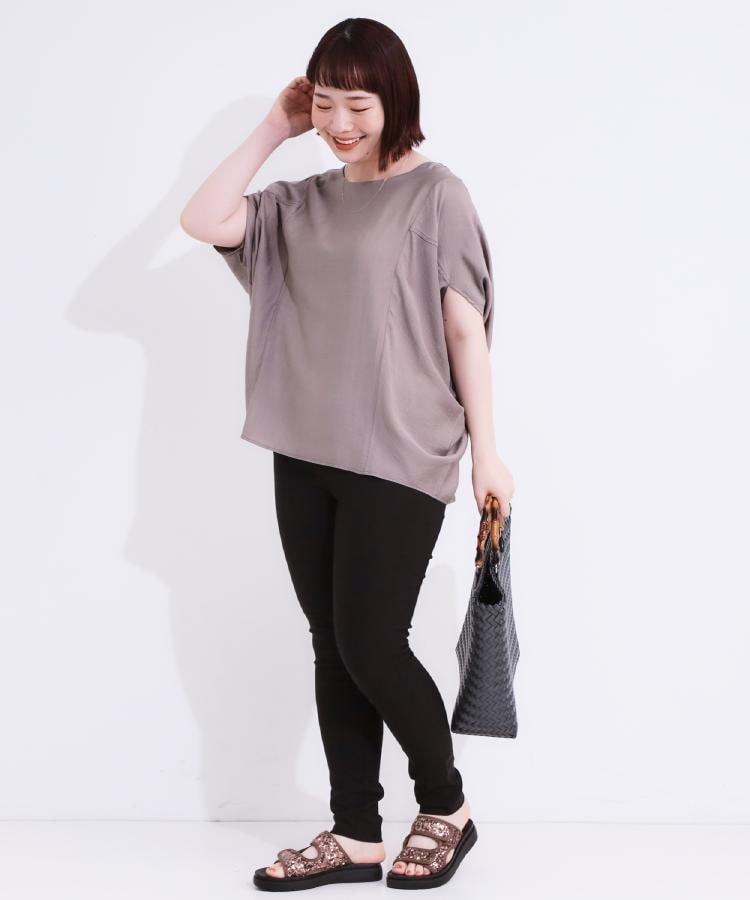 シューラルー(SHOO・LA・RUE)の【S-LL/ひんやり/体型カバー】ゆるシルエットが心地よい ドルマンブラウス29