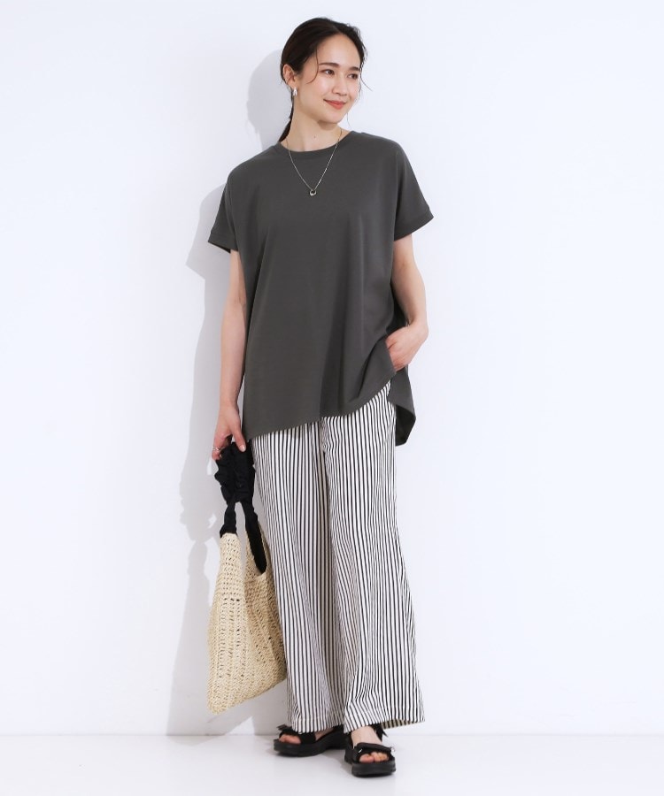 シューラルー(SHOO・LA・RUE)の【洗える/S-LL/ひんやり/UV】汗をかいても気になりにくい スリットトップス13