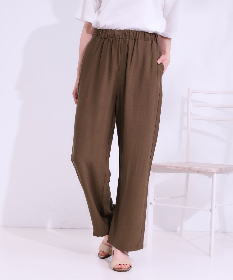 シューラルー(SHOO・LA・RUE)の【S-LL/ひんやり】インしない着こなしにも ドビースラブ ストレートパンツ モカブラウン(042)