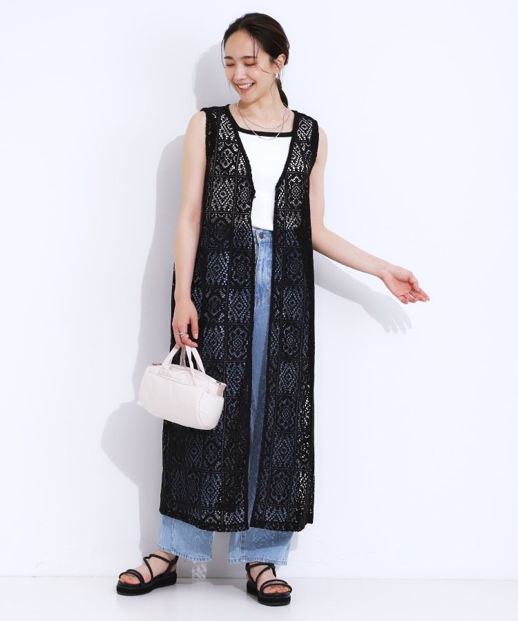 シューラルー(SHOO・LA・RUE)の羽織るだけでぱっと華やか レース風柄ロングジレ7