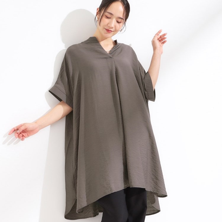 シューラルー(SHOO・LA・RUE)の【S-LL/ひんやり】涼しく楽に体型カバー　ゆったりスキッパー 半袖チュニックワンピース チュニック