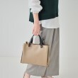 シューラルー(SHOO・LA・RUE)の【2WAY/通勤/学校行事】一枚革風 三層ミドルトート15